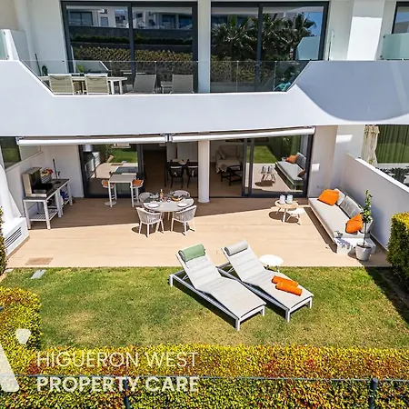 Garden - Large Terrace With Outdoor Kitchen And Pool, Higueron West, Lägenhet