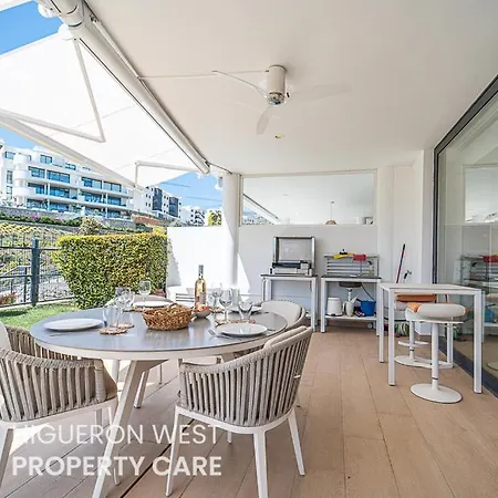 Garden - Large Terrace With Outdoor Kitchen And Pool, Higueron West, Lägenhet Fuengirola