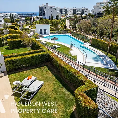 Apartment Garden - Large Terrace With Outdoor Kitchen And Pool, Higueron West, *